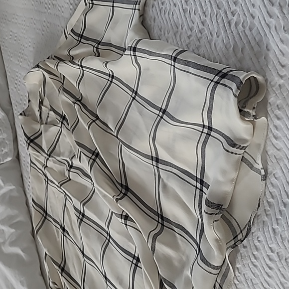 Babaton silk blouse - Picture 3 of 3